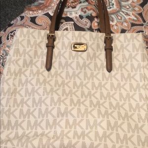 Brand new Michael kors tote